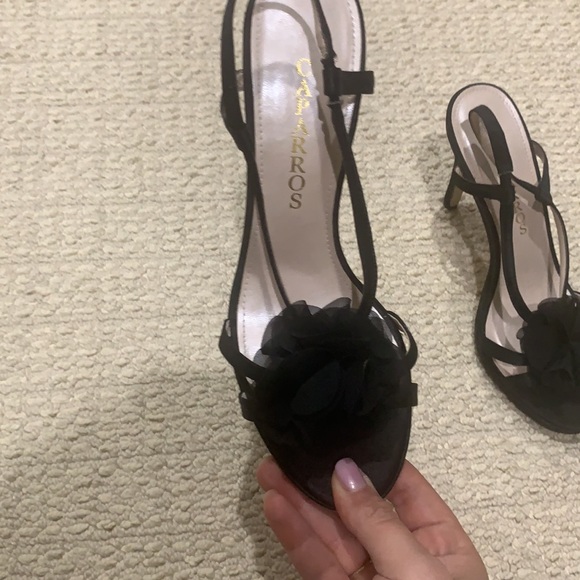 Caparros heals with flower 7 1/2 - Picture 3 of 8